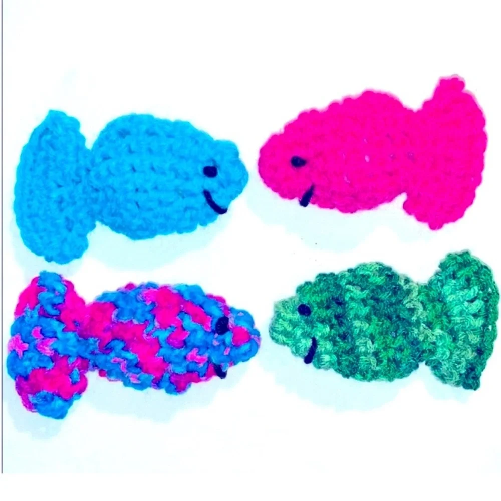 Hand Crafted Fish Catnip Cat Toys Colorful Crochet 8 Interactive Toys - Picture 5 of 8